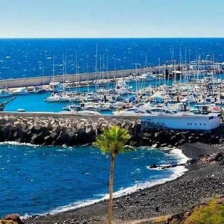 מלון דירות Sunshine 4*